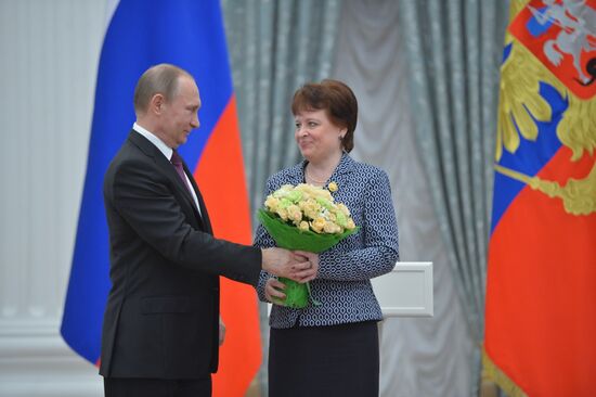 President Vladimir Putin gives government awards in Kremlin