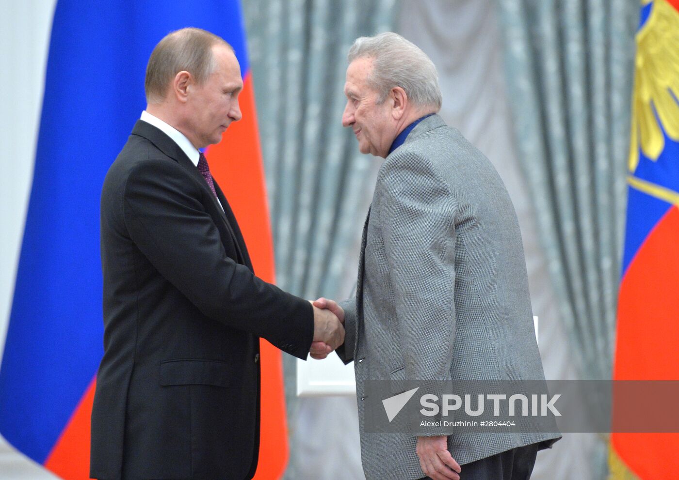 President Vladimir Putin gives government awards in Kremlin