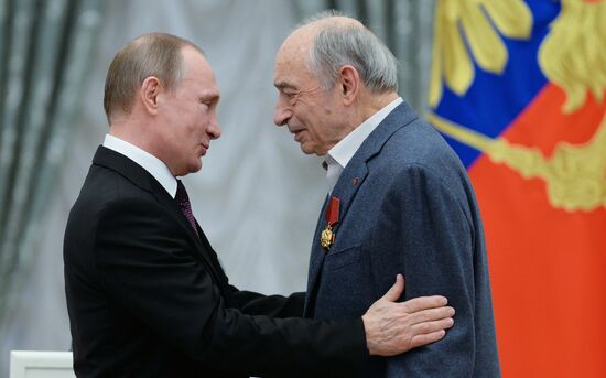 President Vladimir Putin gives government awards in Kremlin