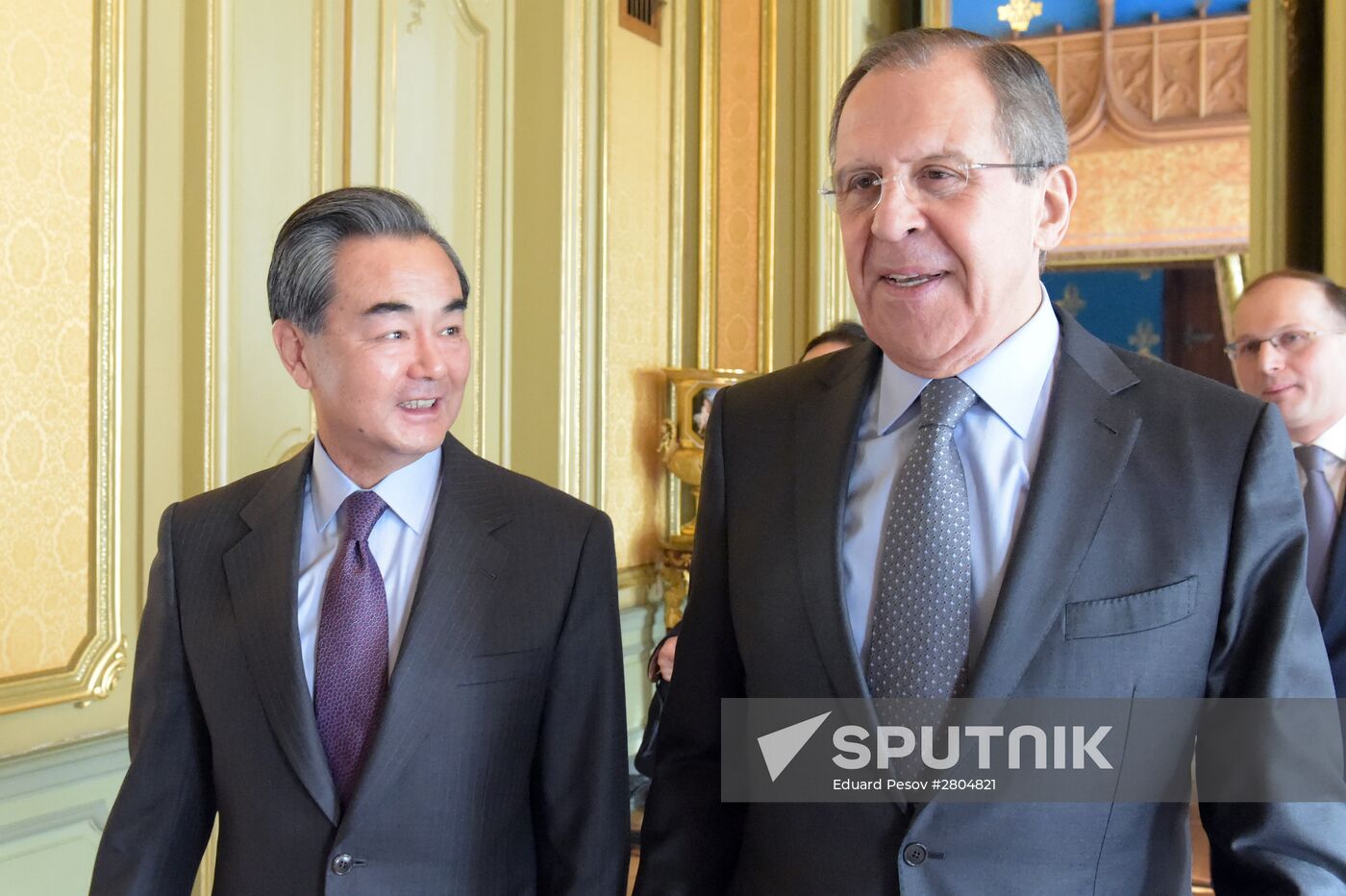 Foreign Minister Sergei Lavrov meets with Chinese Foreign Minister Wang Yi
