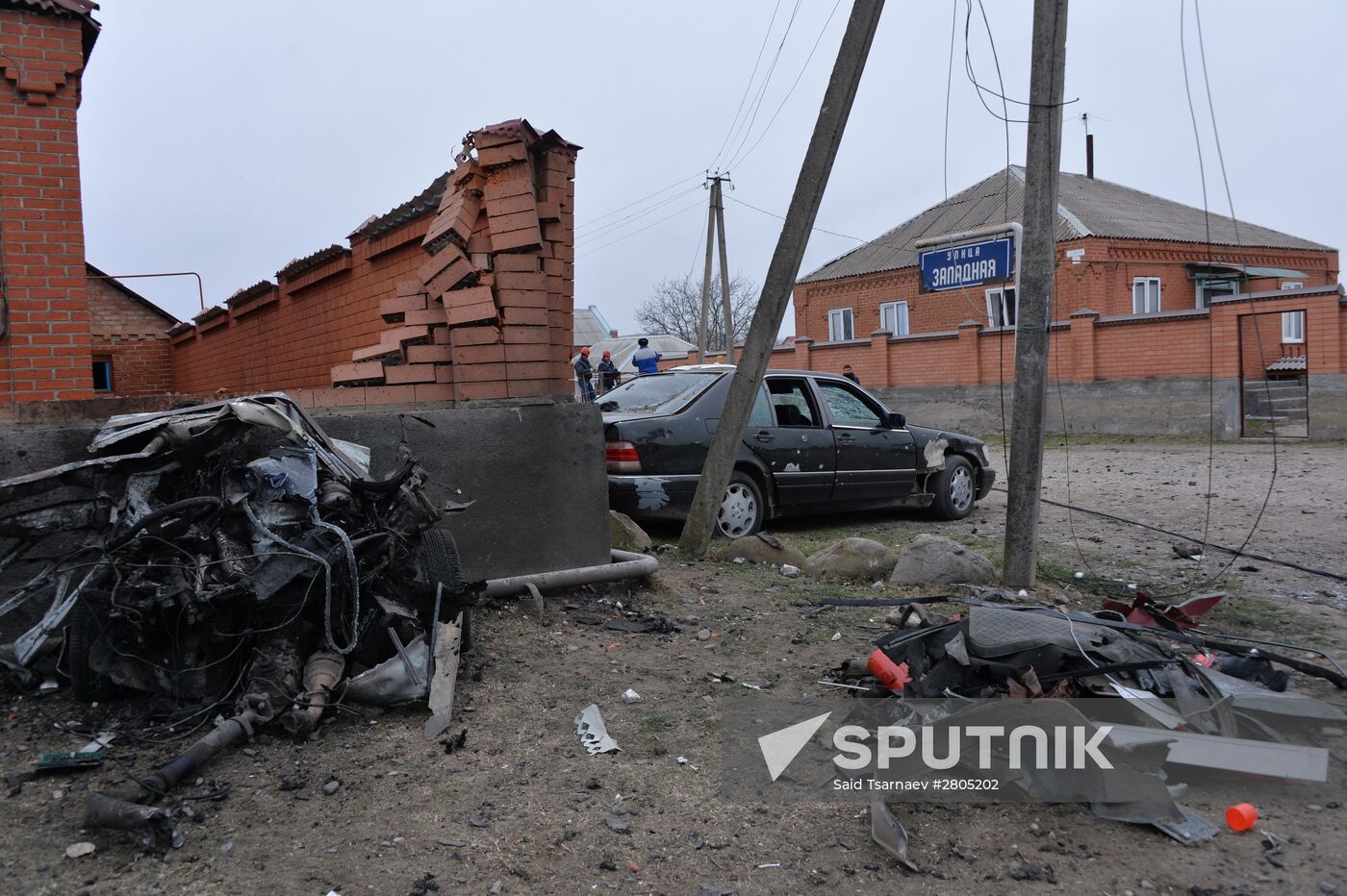 Car explodes near mosque in Nazran