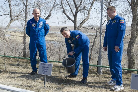 ISS 47/48 crew's Baikonur training
