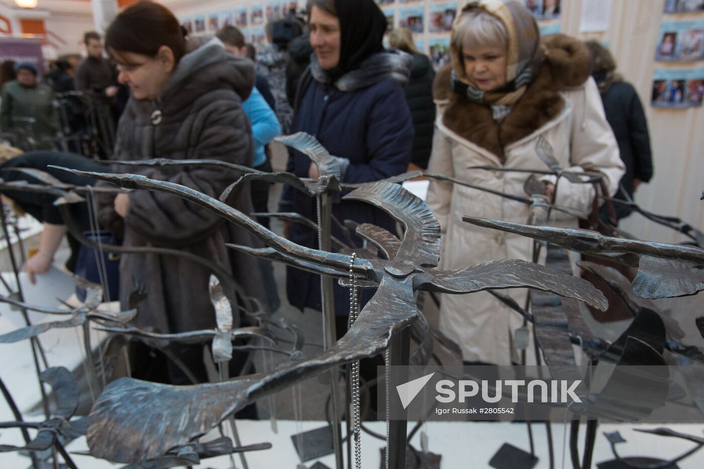Vigil in Peter and Paul Fortress in memory of Sinai aircrash victims