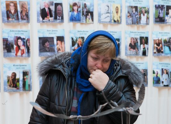 Vigil in Peter and Paul Fortress in memory of Sinai aircrash victims