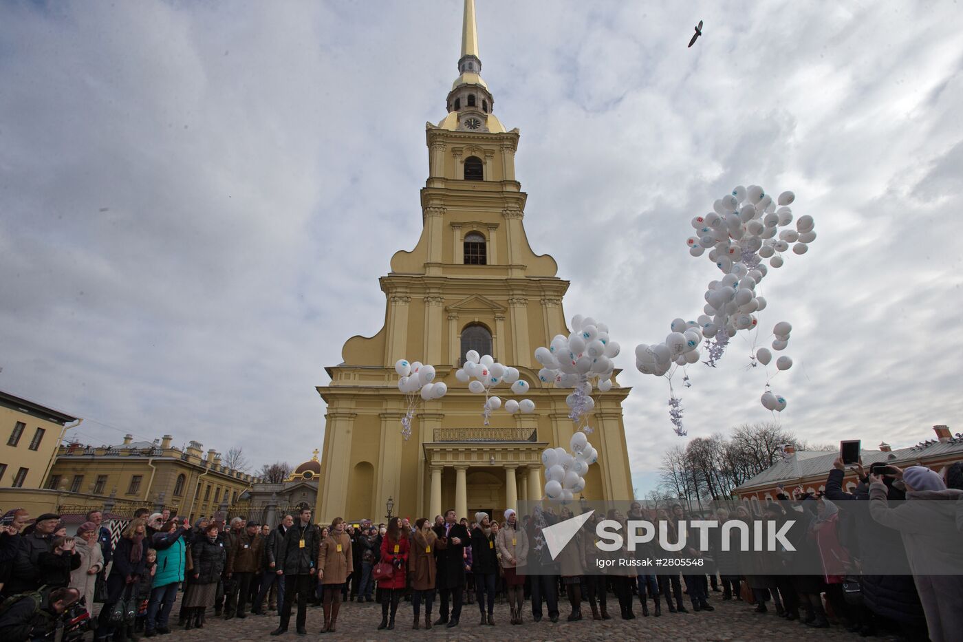 Vigil in Peter and Paul Fortress in memory of Sinai aircrash victims