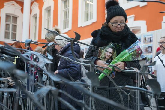 Vigil in Peter and Paul Fortress in memory of Sinai aircrash victims