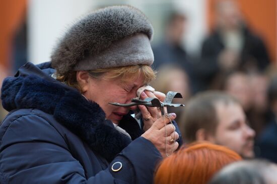 Vigil in Peter and Paul Fortress in memory of Sinai aircrash victims