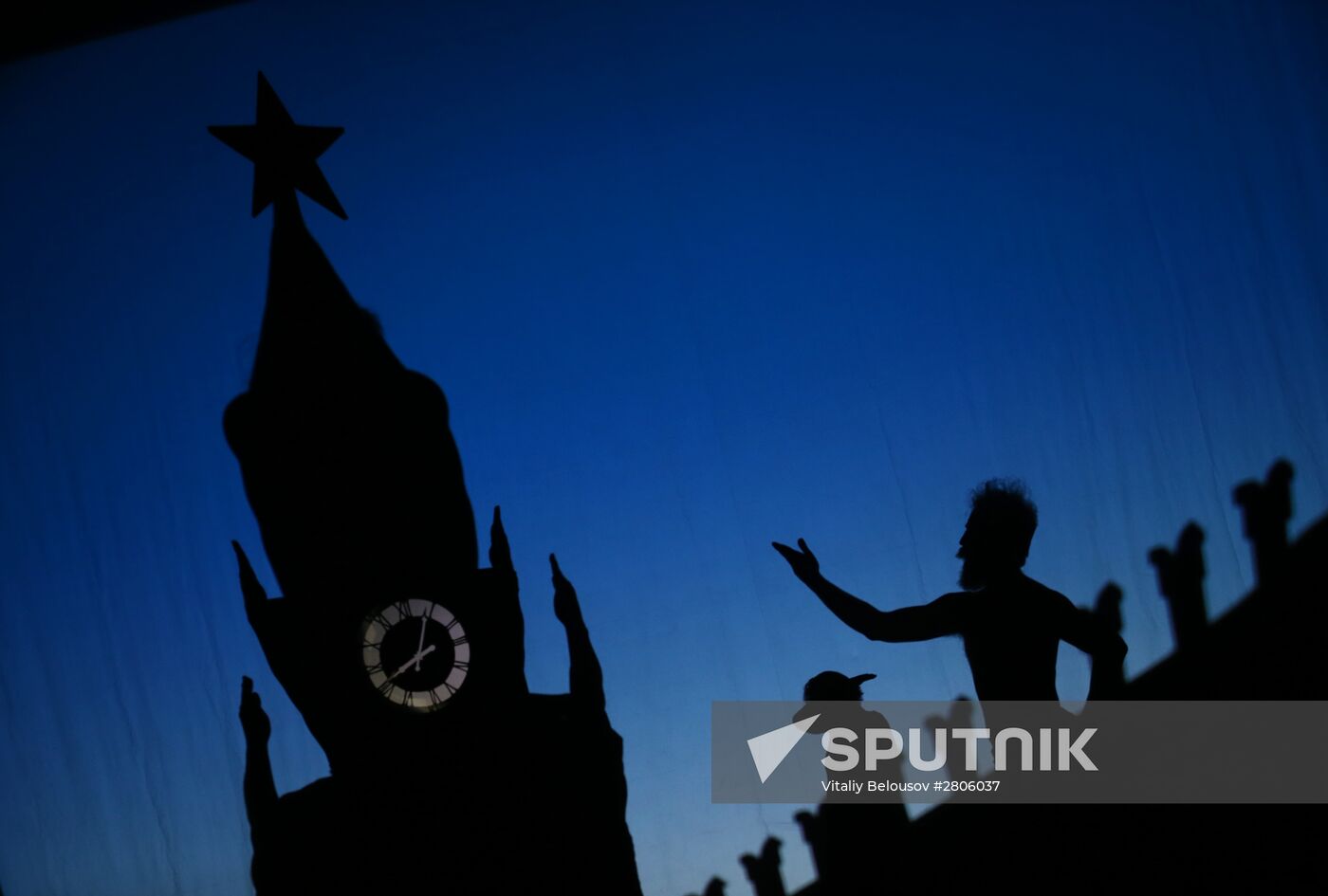 Perfomance of the American shadow circus Pilobolus