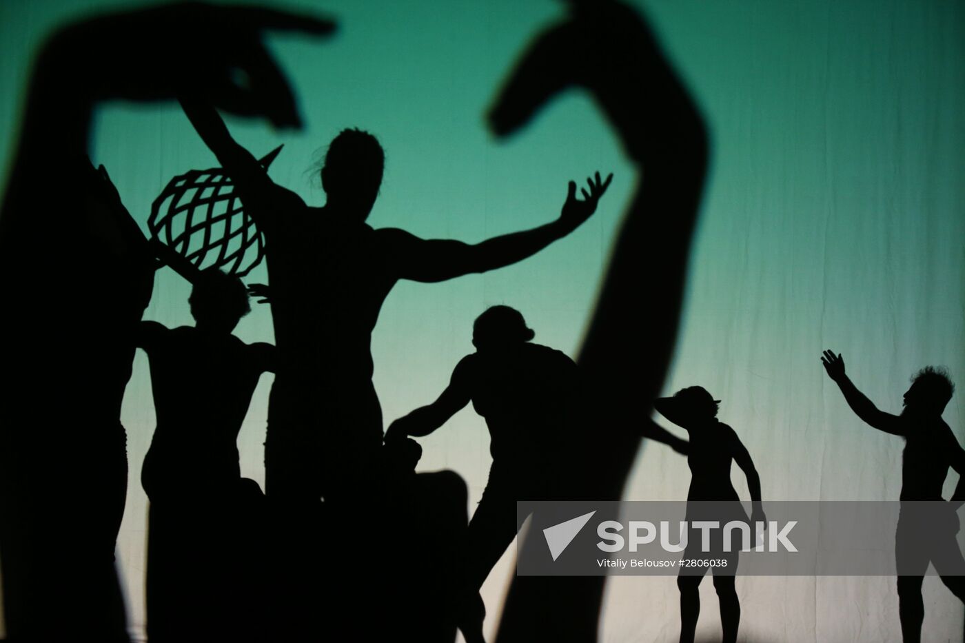 Perfomance of the American shadow circus Pilobolus