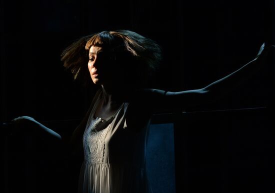 The Dog in the Manger play run-through at Moscow Satire Theater