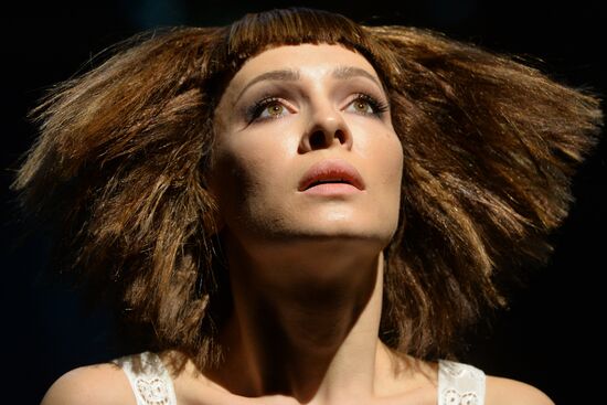 The Dog in the Manger play run-through at Moscow Satire Theater