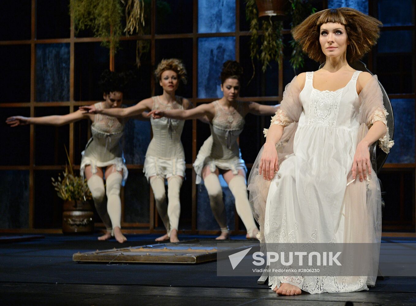 The Dog in the Manger play run-through at Moscow Satire Theater