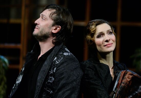 The Dog in the Manger play run-through at Moscow Satire Theater