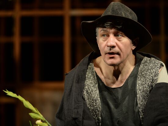 The Dog in the Manger play run-through at Moscow Satire Theater