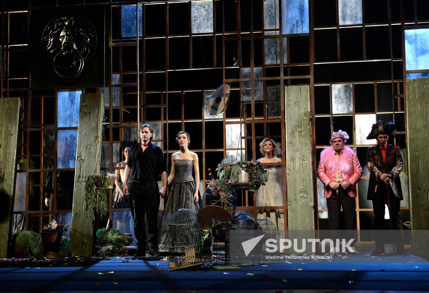 The Dog in the Manger play run-through at Moscow Satire Theater