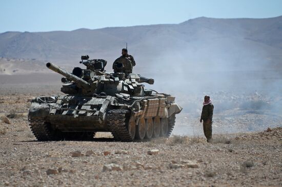 Syrian army during combat operations in the vicinity of Palmyra