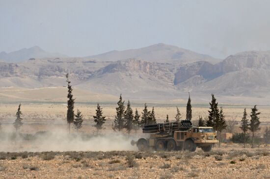 Syrian army during combat operations in the vicinity of Palmyra