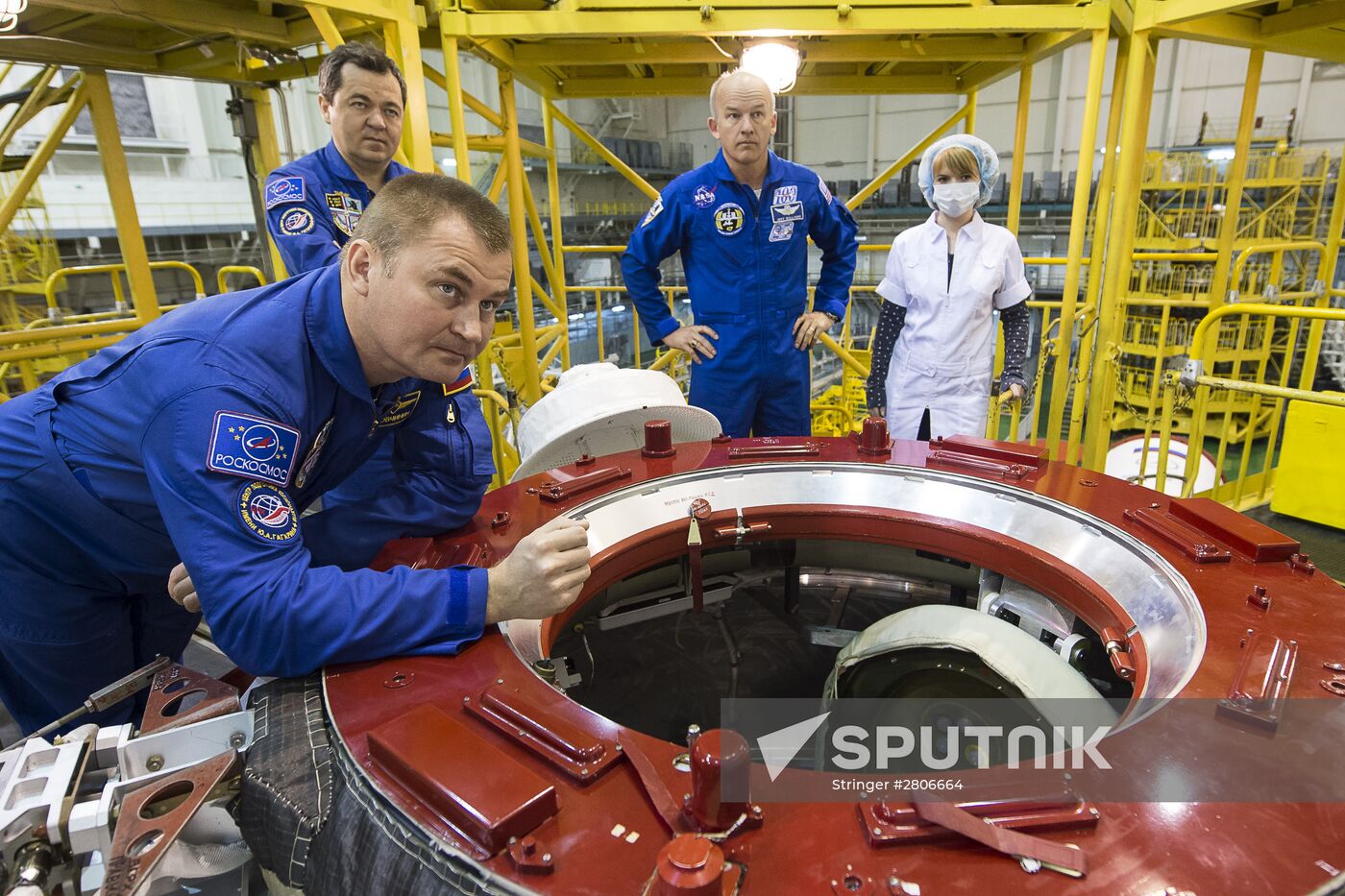 Closing stage in preparation of ISS 47/48 prime and backup crews