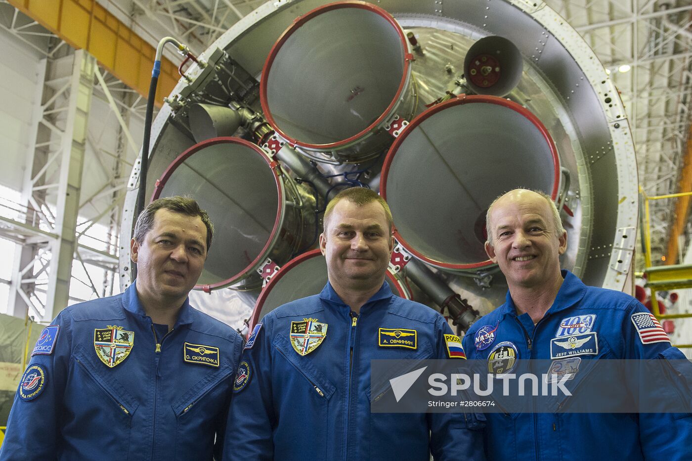 Closing stage in preparation of ISS 47/48 prime and backup crews