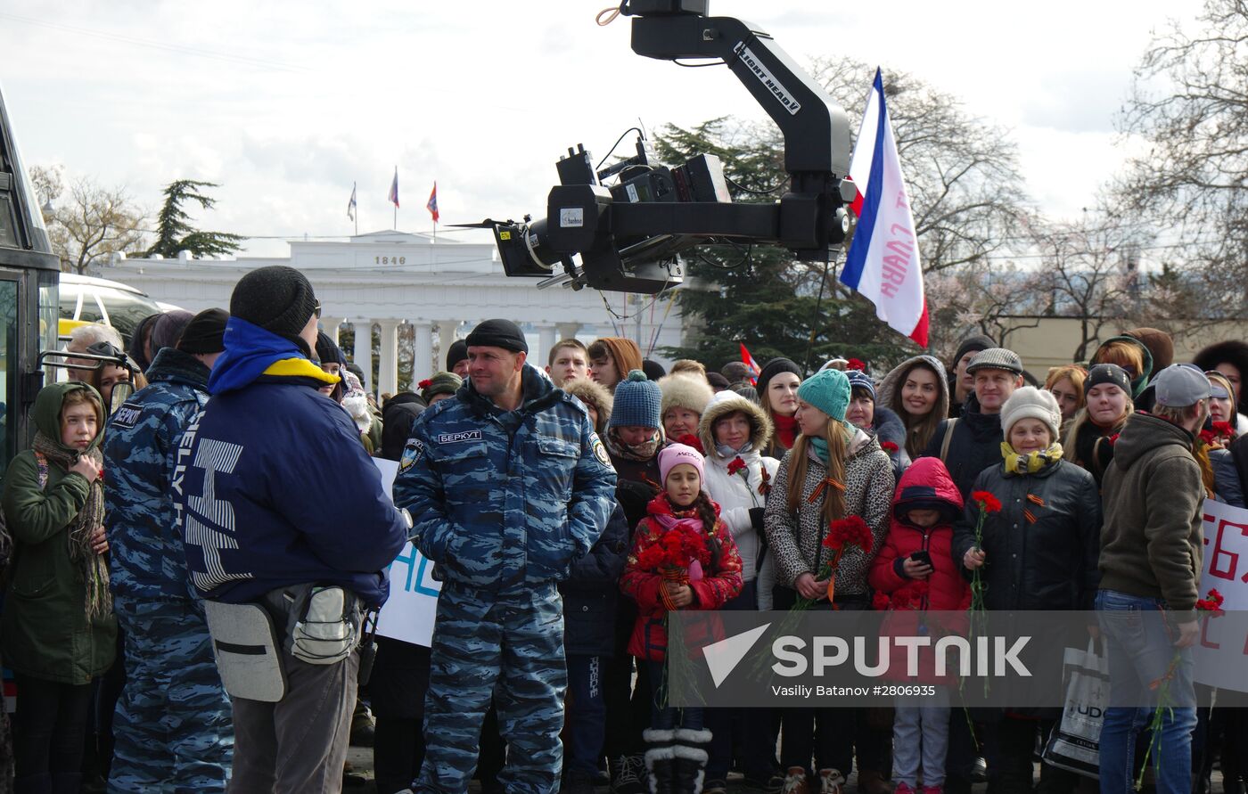 Shooting a film about the "Crimean Spring" in Sevastopol