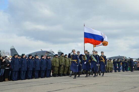 First group of Russian Su-34 bomber jets from Syria landed in Russia's Voronezh