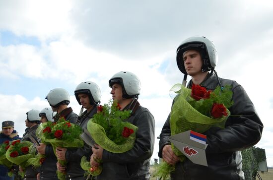 First group of Russian Su-34 bomber jets from Syria landed in Russia's Voronezh