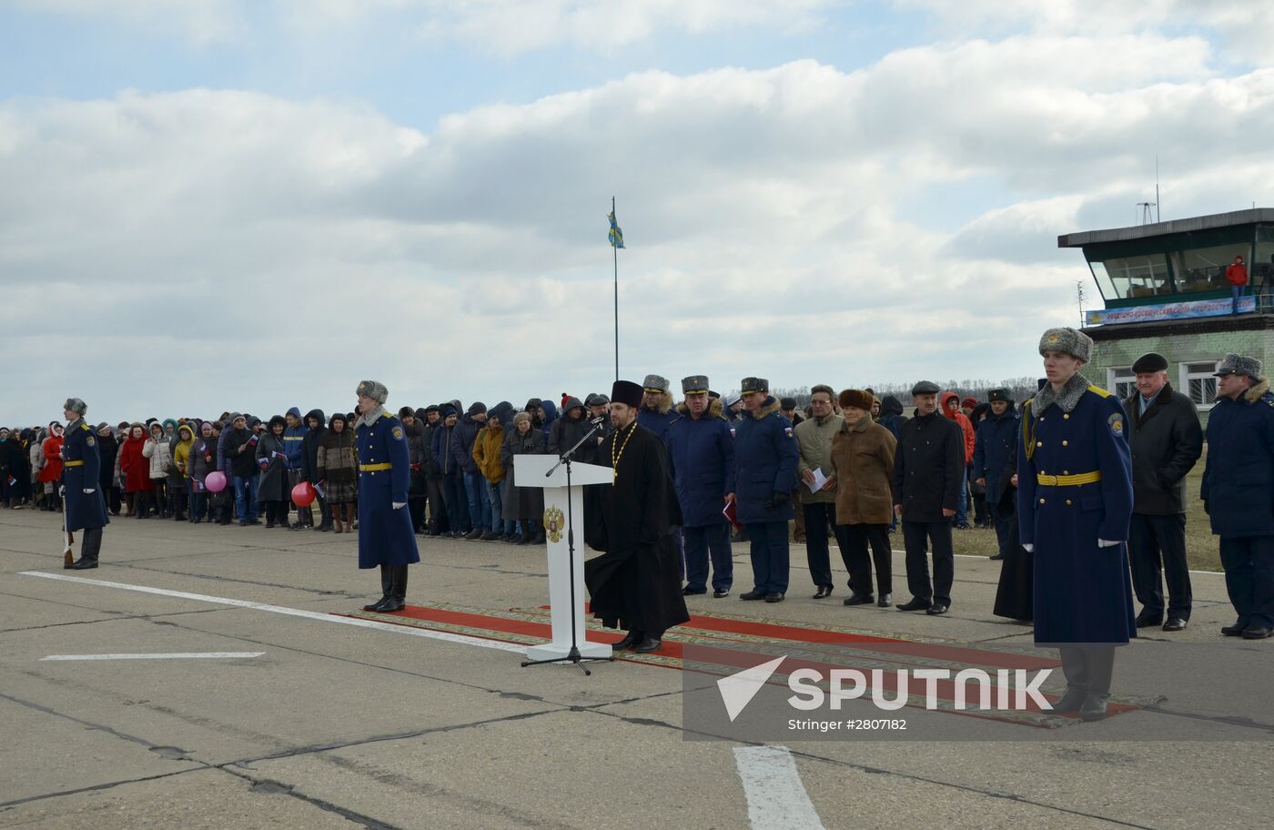 First group of Russian Su-34 bomber jets from Syria landed in Russia's Voronezh