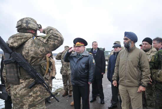 Ukrainian and Canadian defense ministers meet in Lvov Region