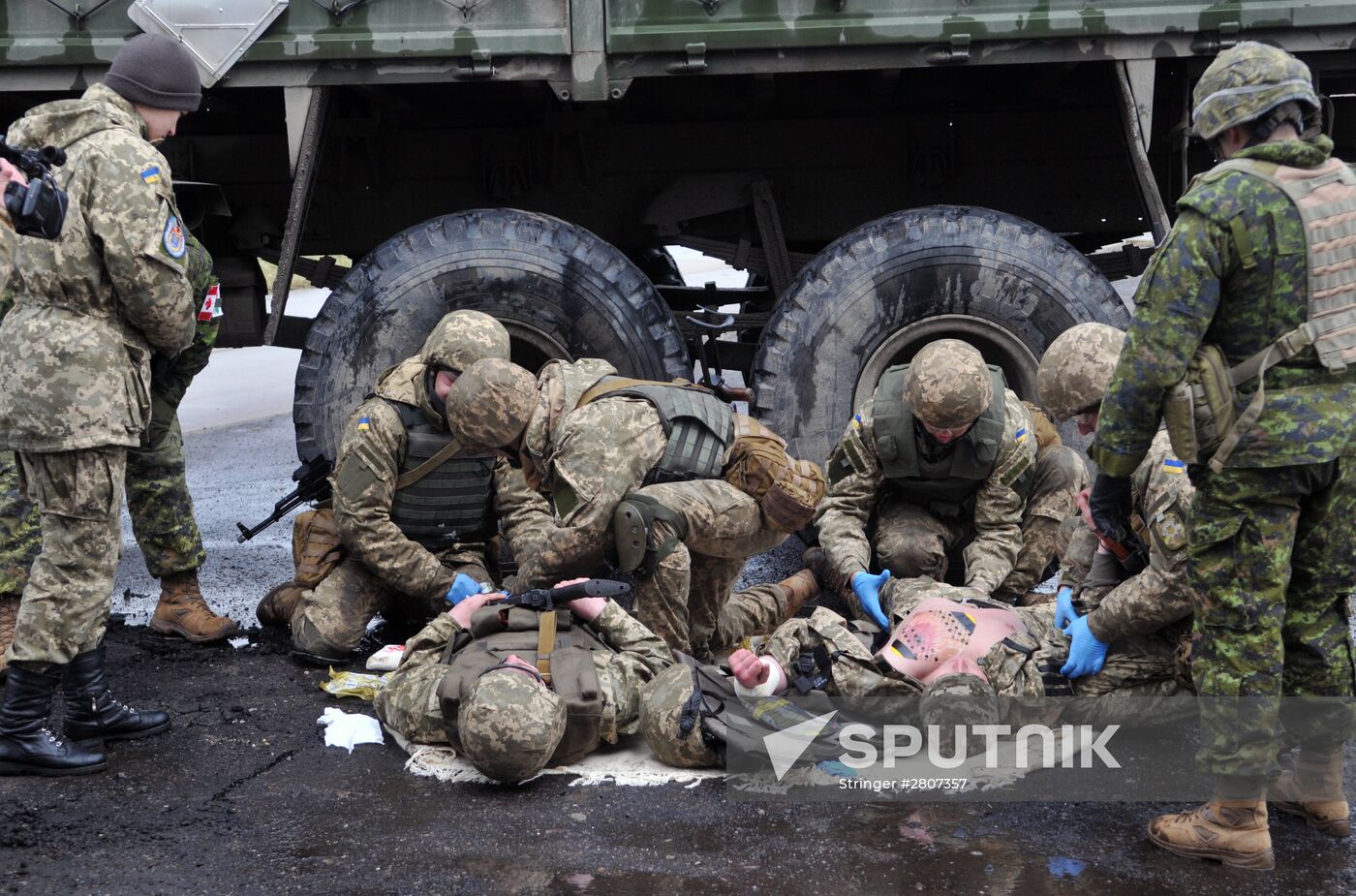 Ukrainian and Canadian defense ministers meet in Lvov Region