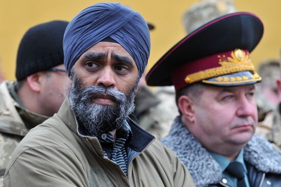 Ukrainian and Canadian defense ministers meet in Lvov region