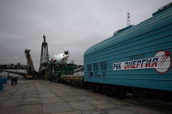 Soyuz-FG launch vehicle with manned Soyuz-TMA-20M spacecraft mounted at first Gagarinskaya launch pad