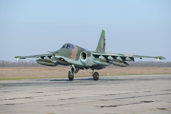 Crews of Russian aircraft welcomed home in Primorye-Akhtarsk from Khmeimim Air Base