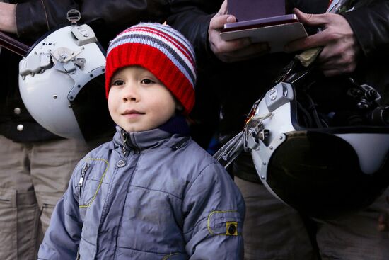 Crews of Russian aircraft welcomed home in Primorye-Akhtarsk from Khmeimim Air Base