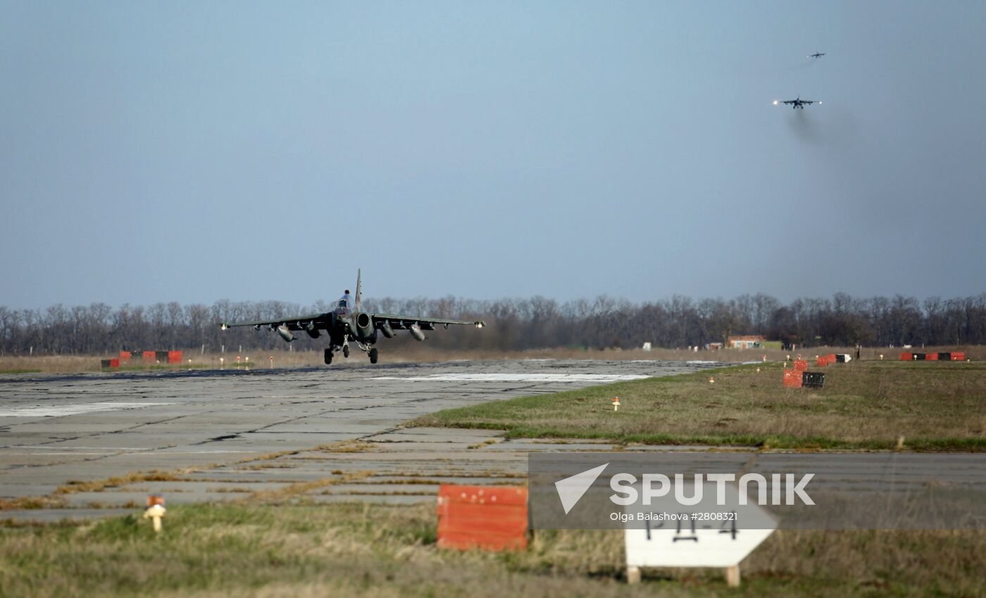 Crews of Russian aircraft welcomed home in Primorye-Akhtarsk from Khmeimim Air Base