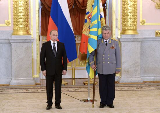 Banner of Aerospace Forces presented in Kremlin