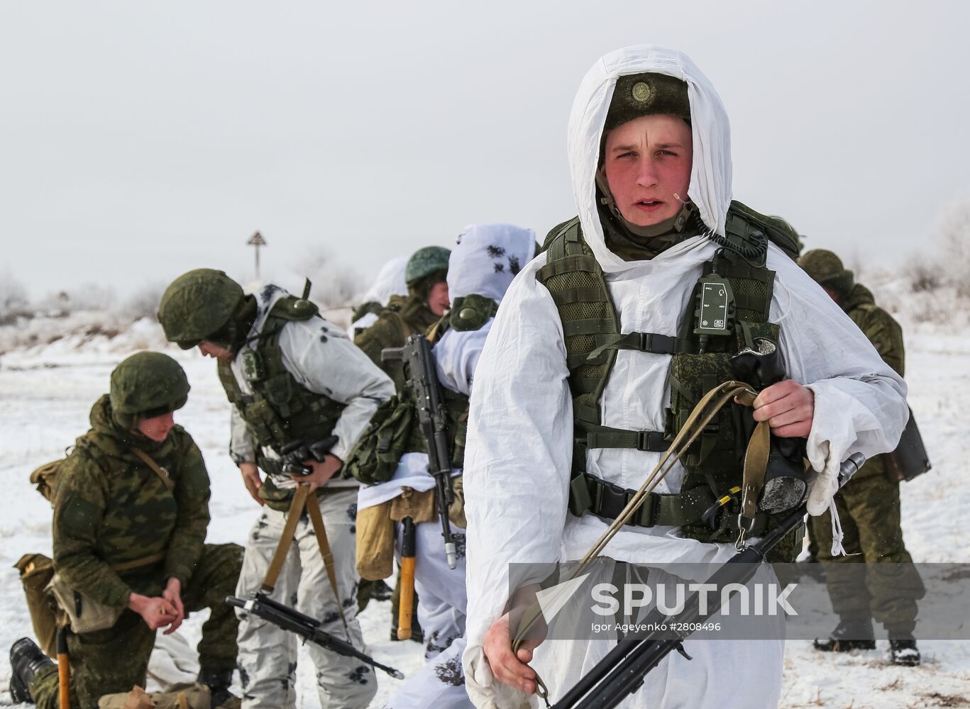 Far Eastern Higher Combined Arms College cadets during military exercise