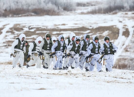 Far Eastern Combined Arms Command School cadets during military exercise