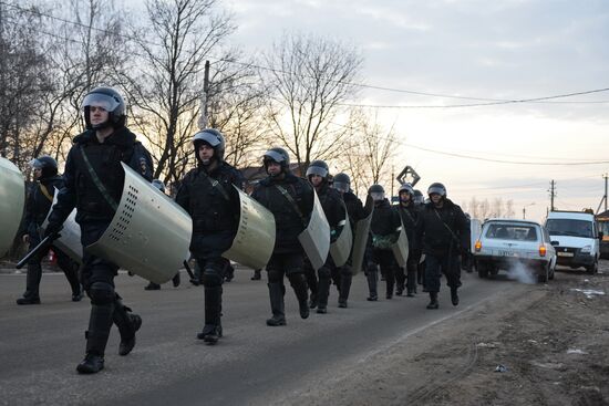 Riots in village outside Tula