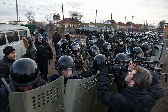 Riots in village outside Tula