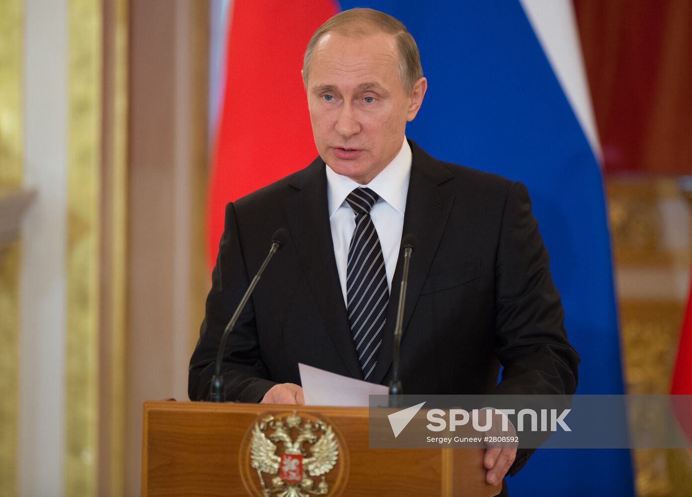 Banner of Aerospace Forces presented in Kremlin