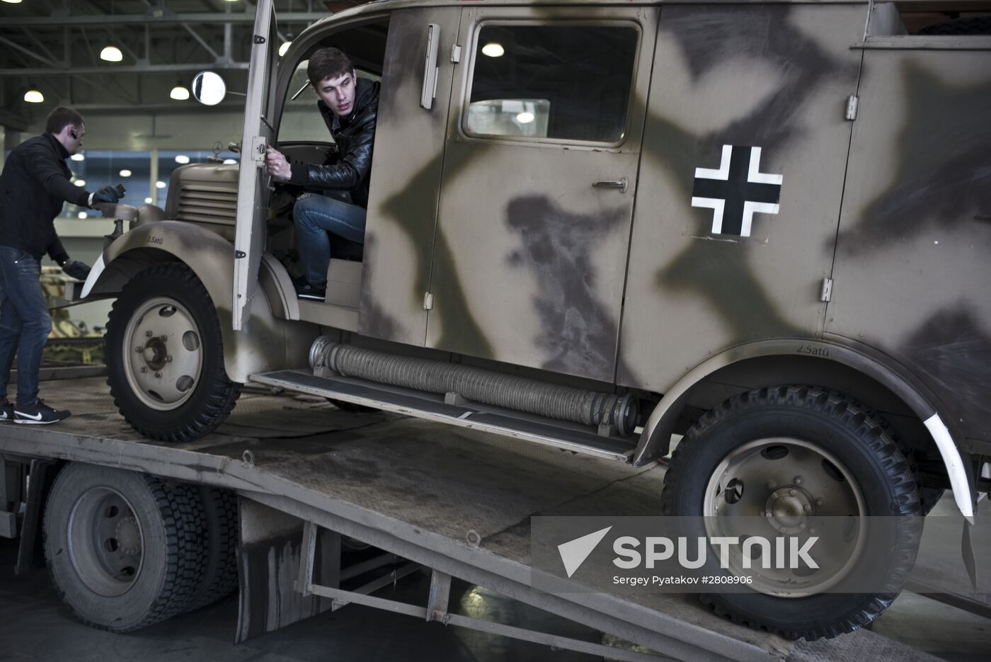 Preparations for opening of Engines of War exhibition of historical military vehicles