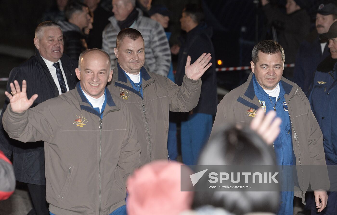 ISS Expedition 47/48 primary crew before blastoff
