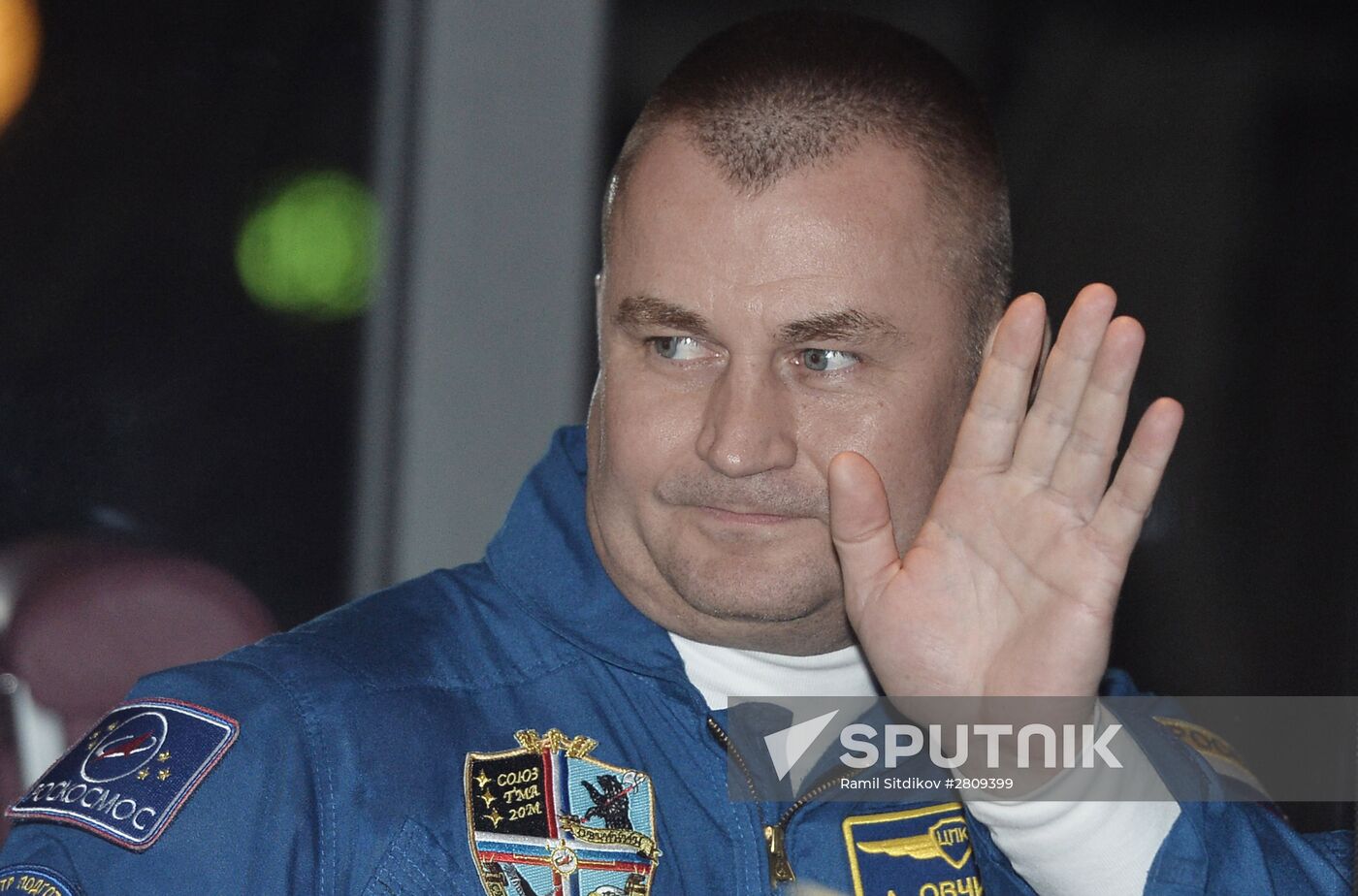 ISS Expedition 47/48 primary crew before blastoff