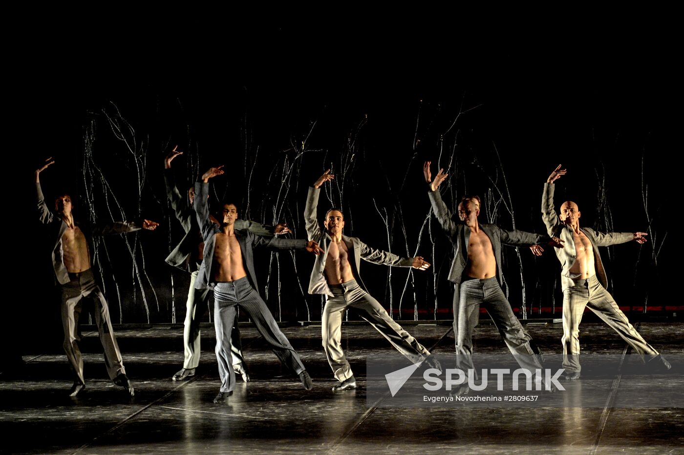 Minos and Steel Step performed at Golden Mask festival