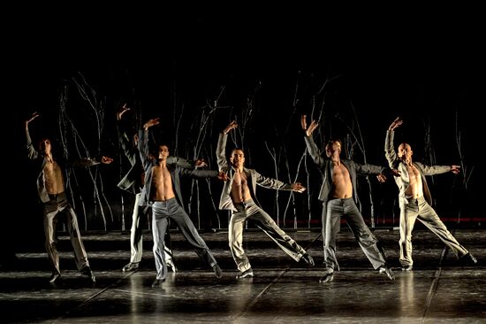 Minos and Steel Step performed at Golden Mask festival