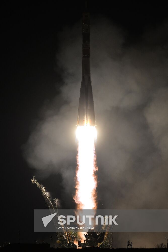 Soyuz-FG carrying Soyuz TMA-20M spacecraft launches from Baikonur Space Center