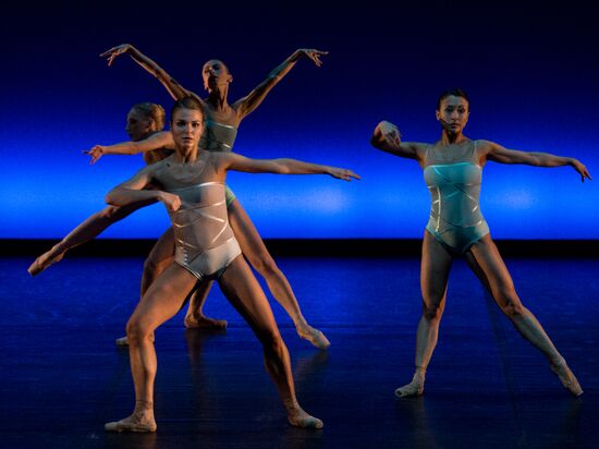 Minos and Steel Step performed at Golden Mask festival