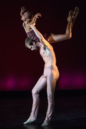 Minos and Steel Step performed at Golden Mask festival