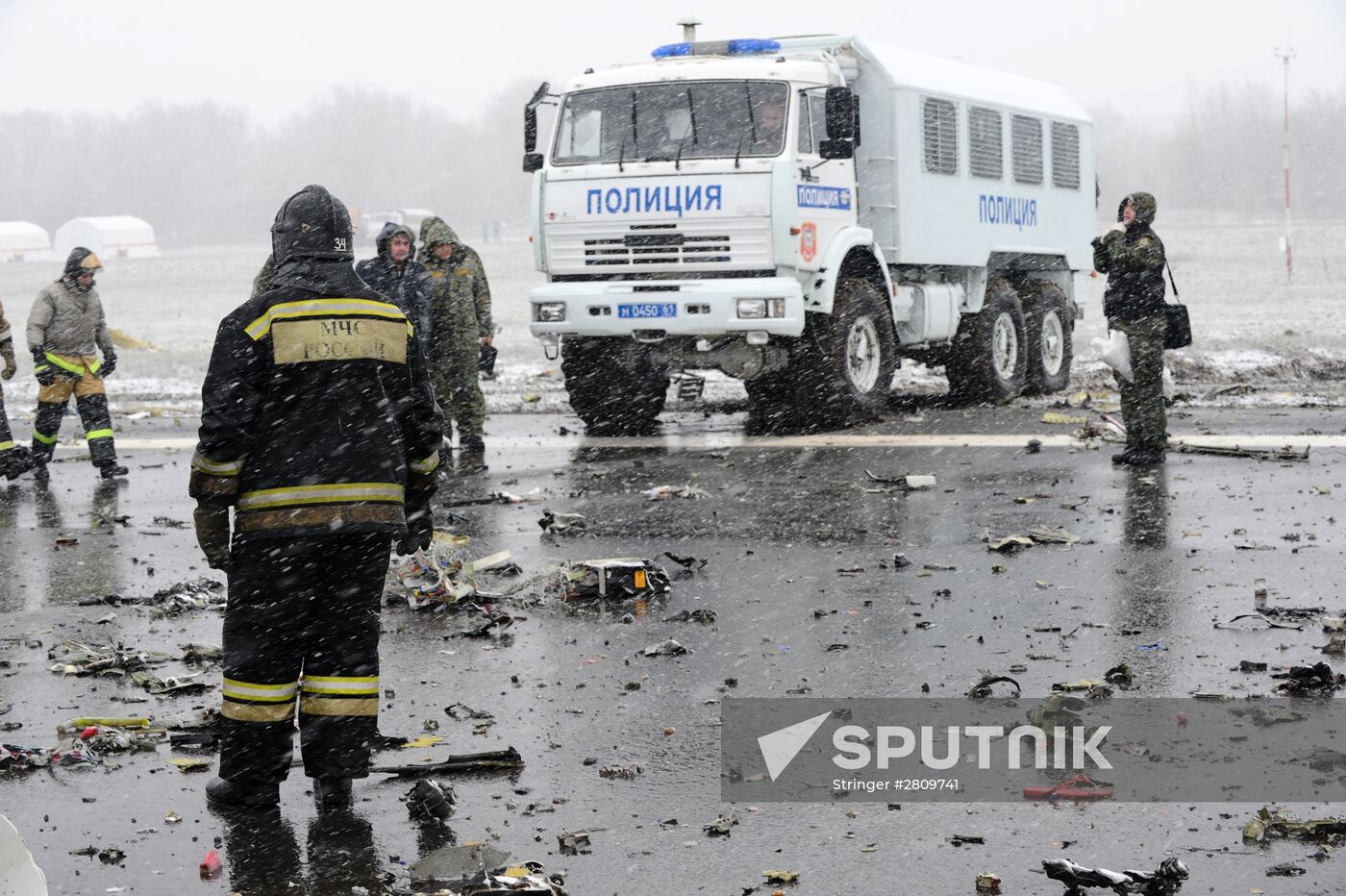 Boeing-737-800 passenger jet crashes in Rostov-on-Don