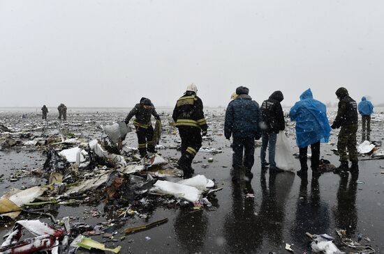 Boeing-737-800 passenger jet crashes in Rostov-on-Don airport